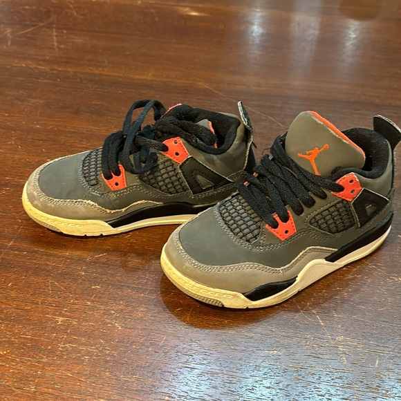 Jordan 4 Infernos - Picture 2 of 4